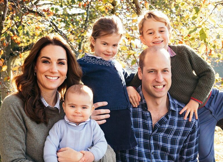 Кейт Миддлтон и принц Уильям провели отпуск с детьми на Британских островах - today.ua