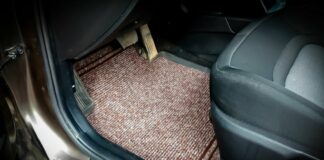 Лайфхак для економних: килимки в машину своїми руками - today.ua