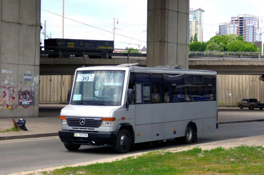 В пригородных маршрутках Киева резко подорожала стоимость проезда