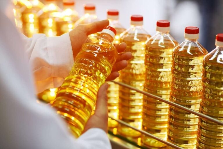 Цены на растительное масло в Украине взлетели до 60 грн за литр: названа причина подорожания - today.ua