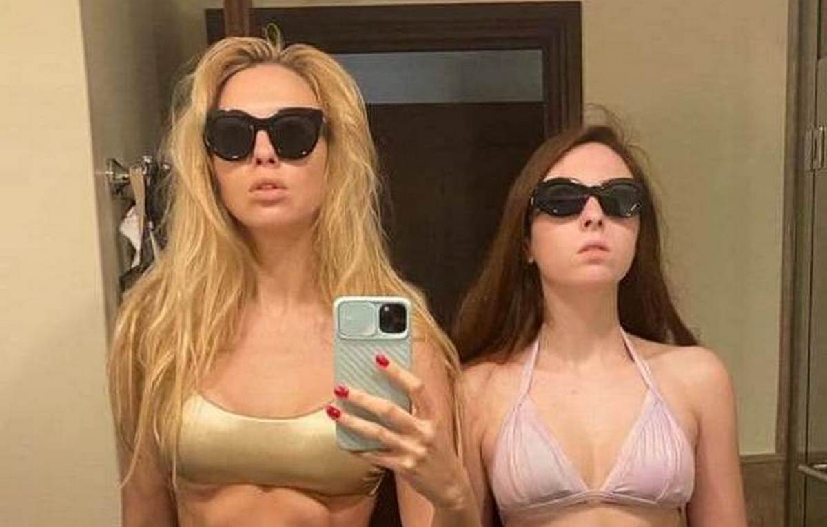 Оля Полякова в міні-шортах і топі похвалилася сталевими кубиками преса - today.ua