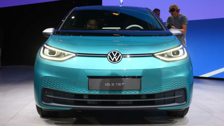Volkswagen создает доступный электромобиль - today.ua