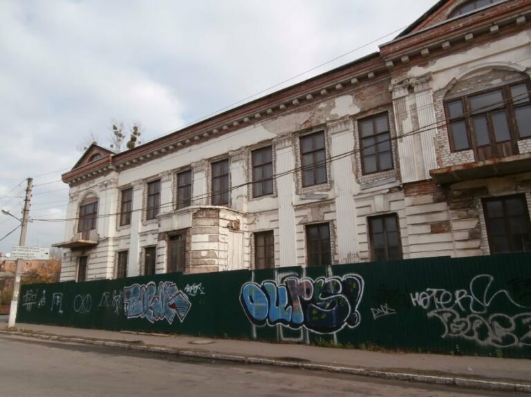 В Харькове продают старинное здание XIX века, которое не подлежит реставрации - today.ua