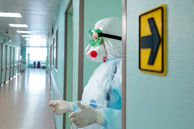 Харьковчанин за период пандемии переболел коронавирусом четыре раза: врачи рассказали подробности - today.ua