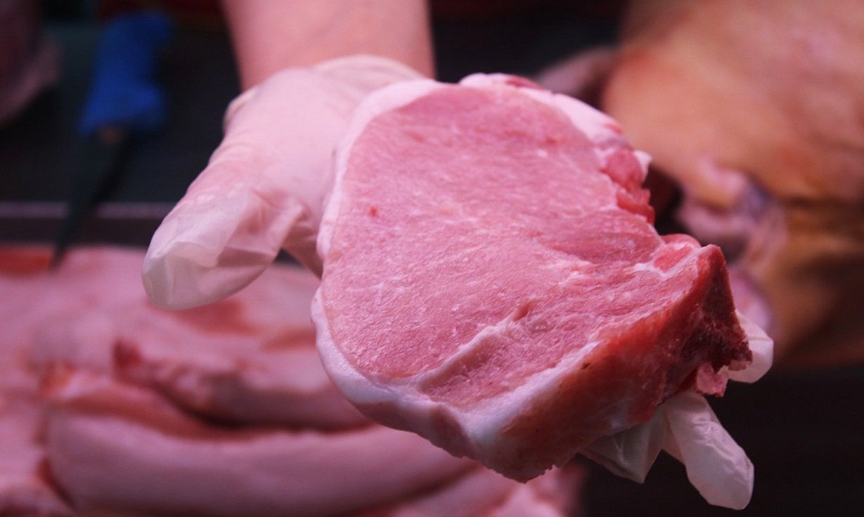 В Україні знову подорожчають куряче м'ясо, свинина і телятина