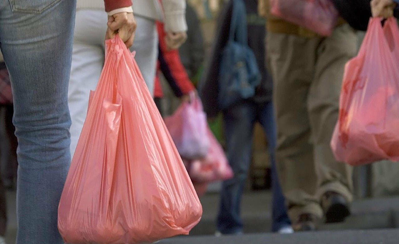 Менше їдять і більше лікуються: на чому економлять громадяни України в період пандемії коронавіруса