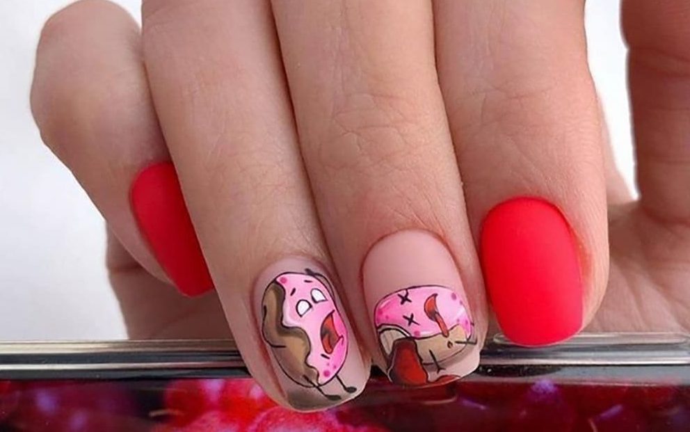 Яркий маникюр на лето 2021: ТОП-3 модных тренда в дизайне ногтей