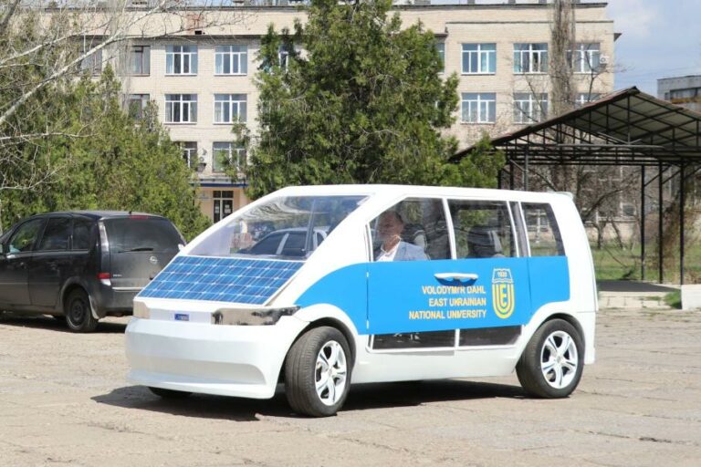 В Україні побудували бюджетний електрокар «Єва» - today.ua