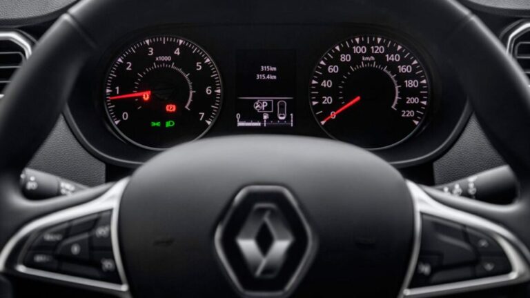 Максимальну швидкість автомобілів Renault обмежать в 180 км/год - today.ua