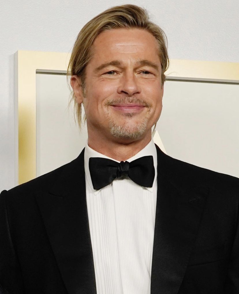 Бред Пітт вперше за довгий час з'явився на публіці і похвалився новою зачіскою - today.ua