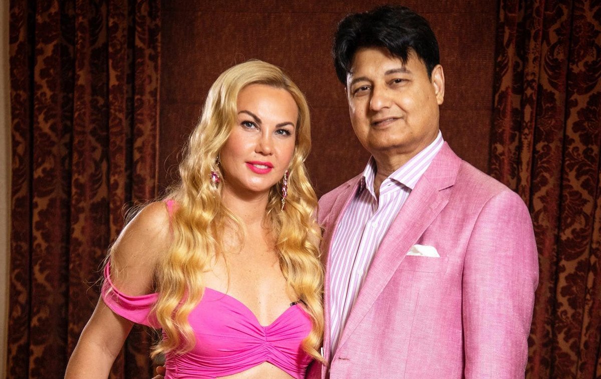 Жена пакистанского миллиардера Камалия показала свой роскошный особняк - today.ua