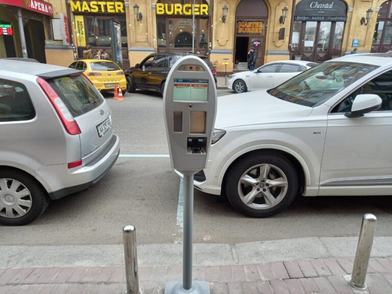 Відомо, коли в Києві запрацює автоматична фіксація порушень правил паркування - today.ua