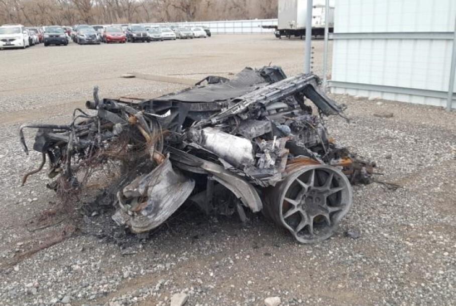 В США на аукционе продают груду металла - Ford GT