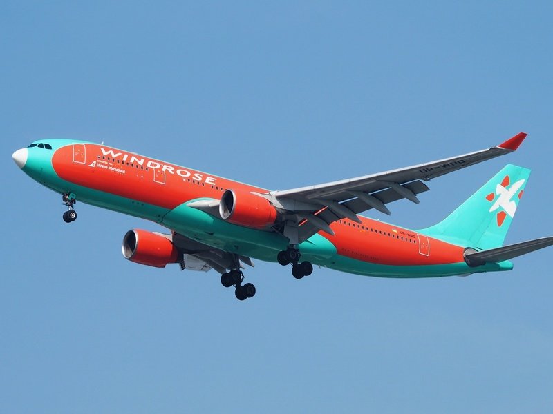 Авиакомпании SkyUp и “Роза ветров“ получили разрешение на четыре новых маршрута из Украины