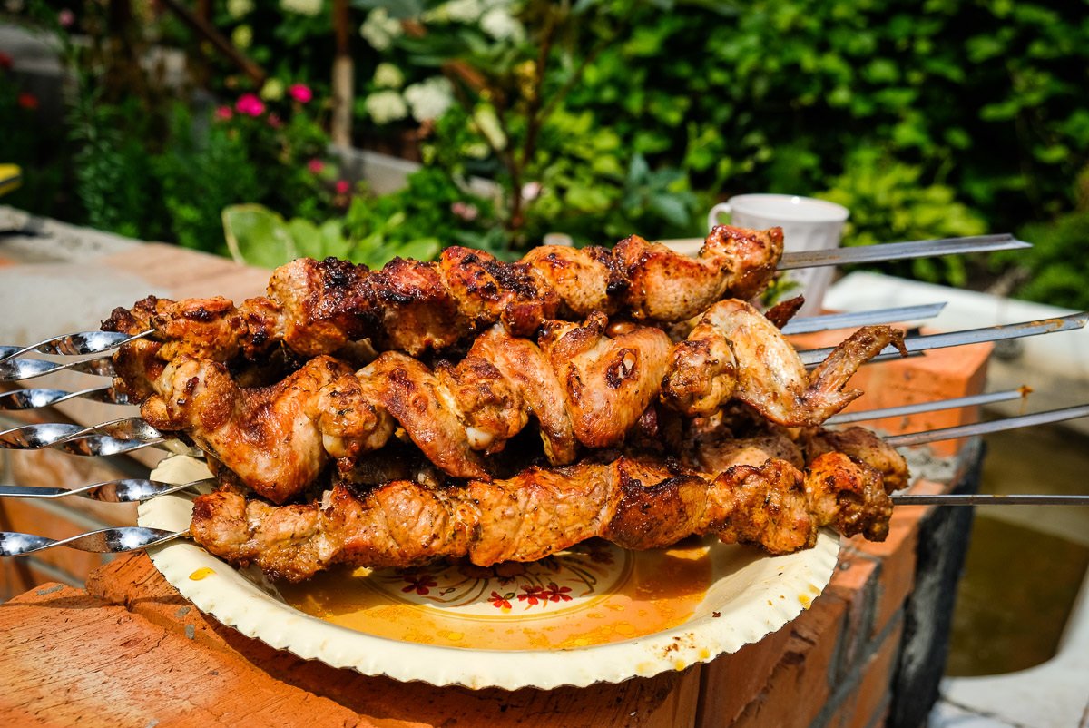 АТБ, Сильпо, Ашан, Метро и другие супермаркеты обновили цены на шашлык: где мясо можно купить дешевле