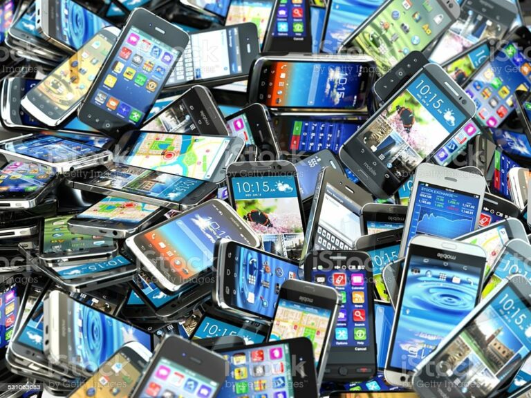 Депутати хочуть заблокувати всі “сірі“ смартфони в Україні - today.ua