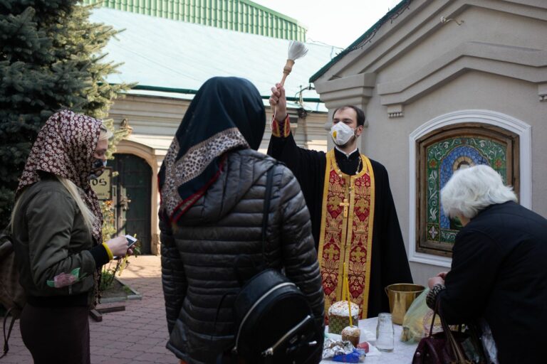 На Пасху в “красных“ зонах запретят массовые богослужения в церквях: за нарушения будут штрафовать - today.ua