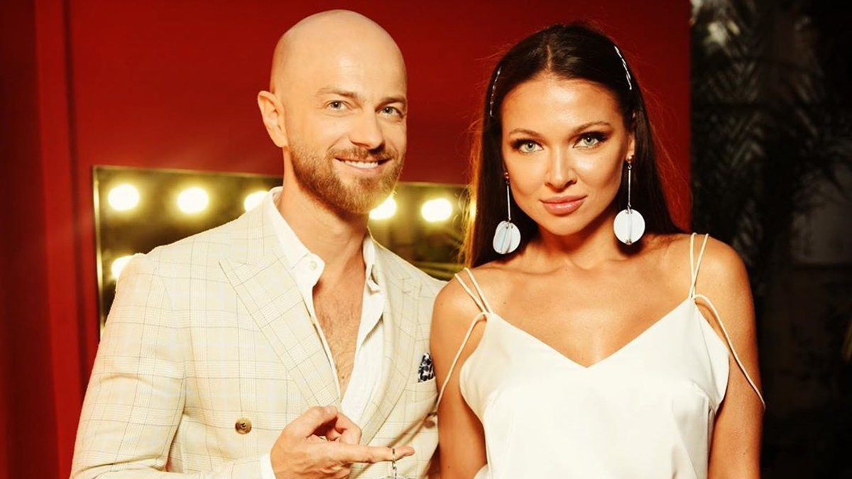 Влад Яма вирушив у подорож мрії: танцюрист розповів, куди відвіз свою родину - today.ua