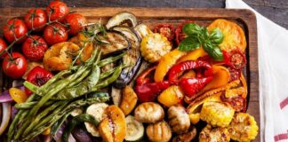 Теплый салат из запеченных на гриле овощей: рецепт весеннего блюда на пикник - today.ua