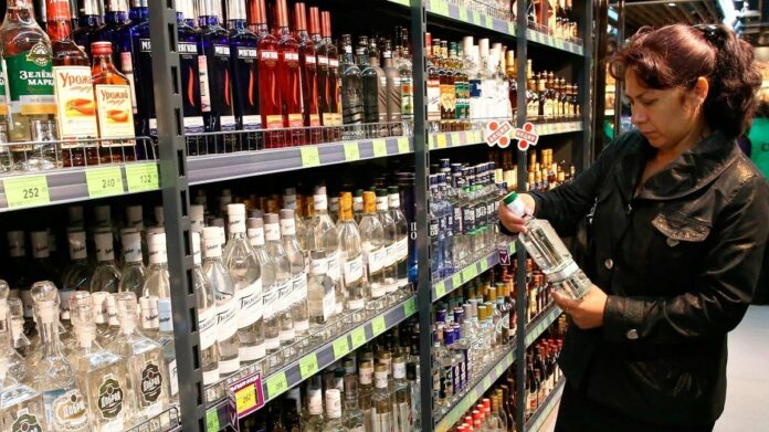 В Госстате сообщили о повышении цен на алкоголь и табачную продукцию - today.ua