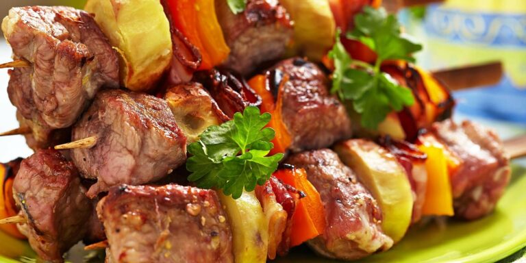Самый вкусный шашлык: секретный рецепт маринада от армянских кулинаров - today.ua