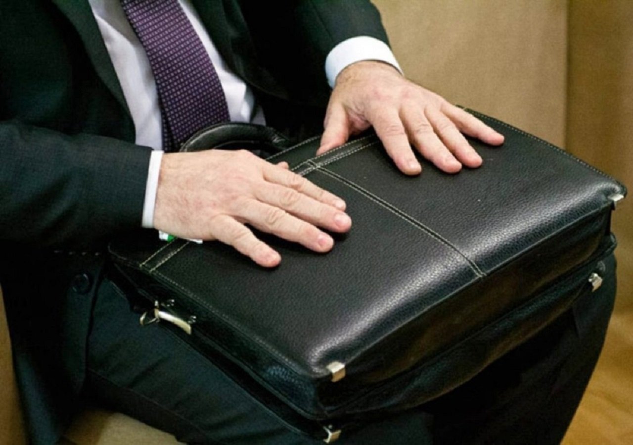 В Украине госслужащим будут начислять зарплату по результатам их работы