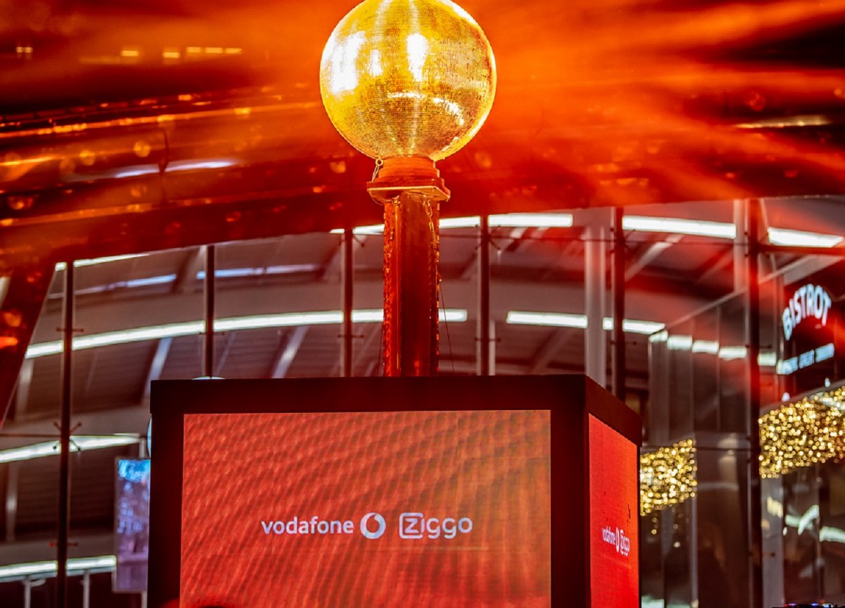 Vodafone дарит бесплатный интернет и звонки работникам полезных профессий - today.ua