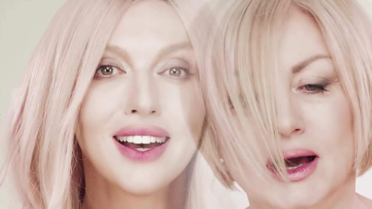 Оля Полякова трогательно поздравила женщин с Днем матери