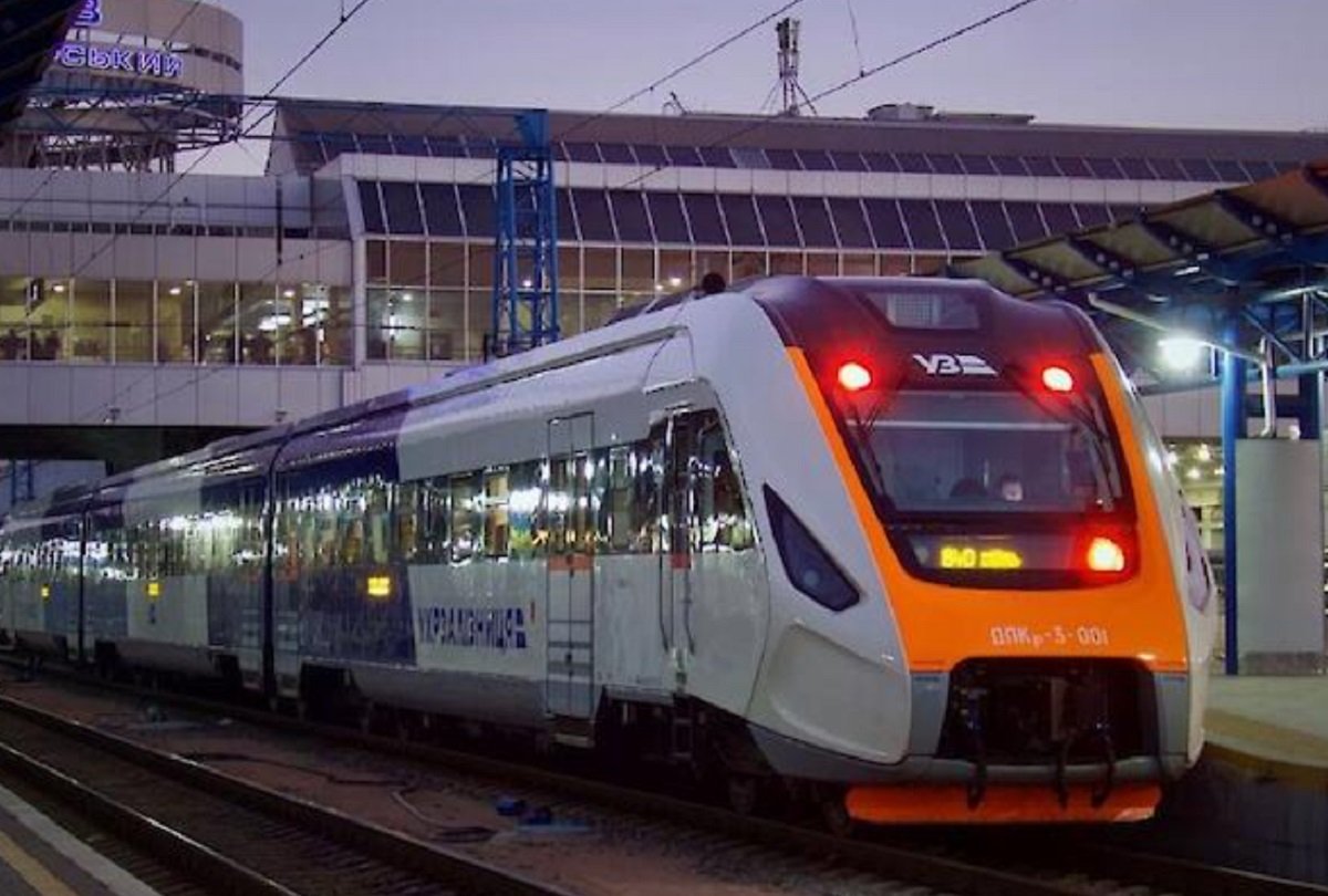 "Укрзалізниця" запускає новий маршрут по туристичним регіонам країни