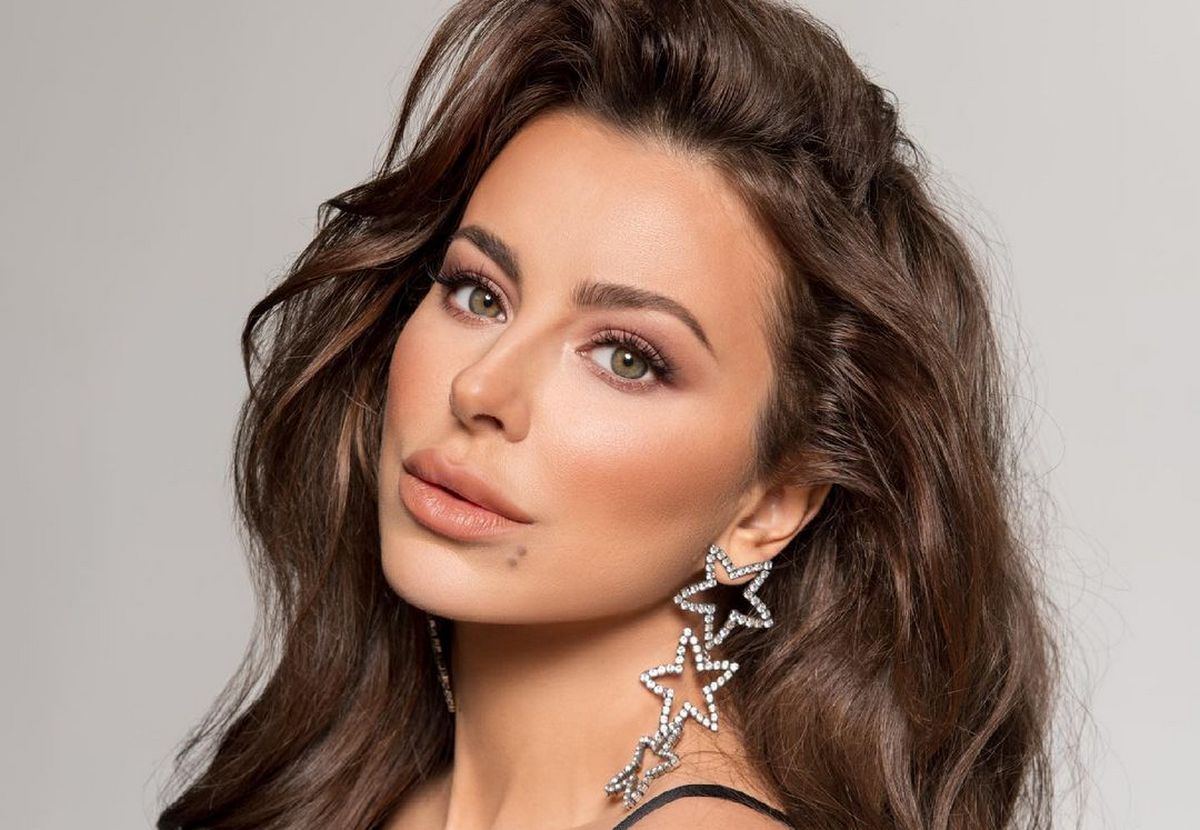 Ани Лорак посетила семью из Донбасса, которая эвакуировалась в Подмосковье - today.ua