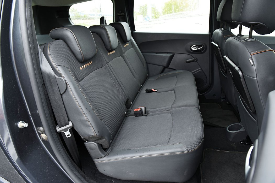 Dacia не зніматиме з конвеєра бюджетний мінівен Lodgy - today.ua