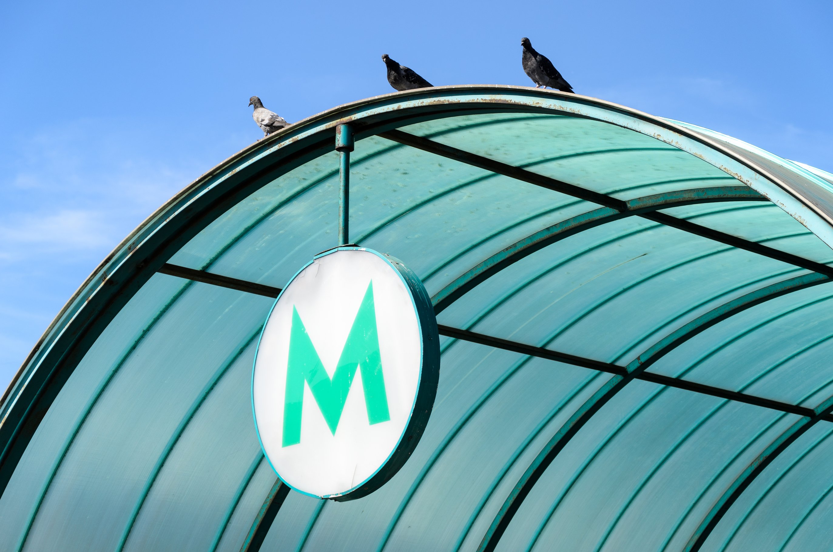 В Киеве изменят график работы метро, торговых центров и ресторанов с 26 марта