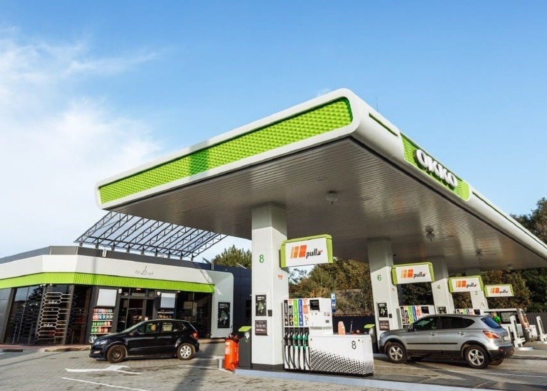 Сеть ОККО приостановила продажу премиального топлива