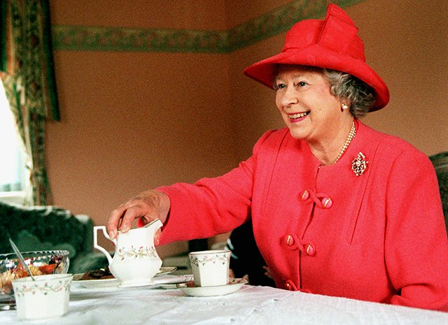 Диета 95-летней Елизаветы II: как питается Ее Величество королева