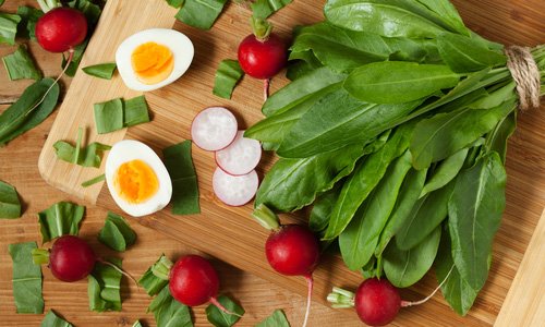 Перевірений рецепт смачного зеленого борщу: секрет приготування для господинь