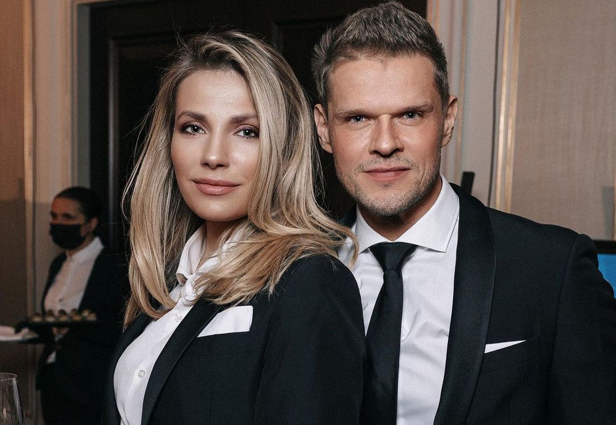 Ідеальні відносини: дочка Ольги Сумської показала, як за нею доглядає красень-чоловік - today.ua