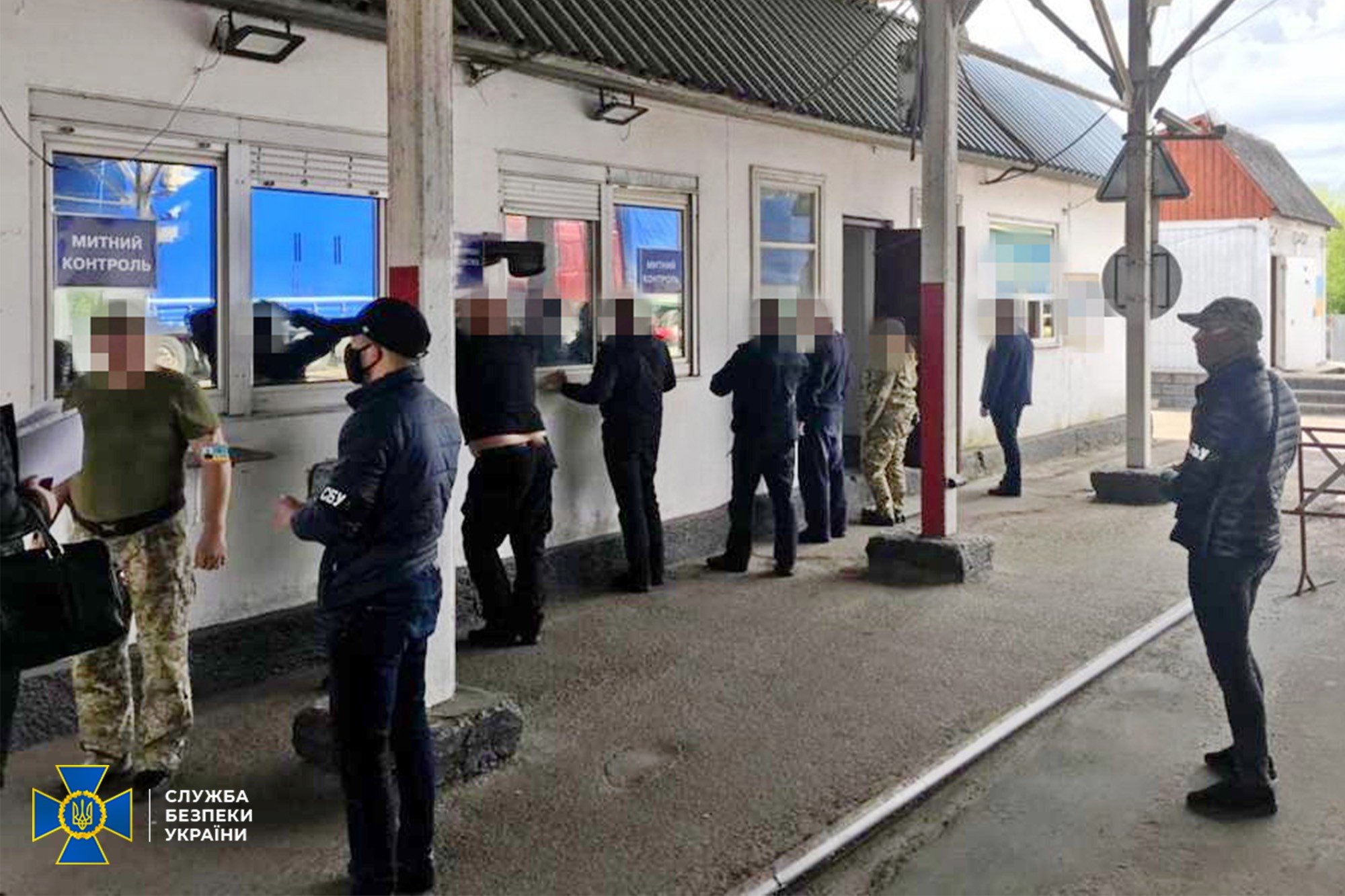 Один з начальників прикордонної служби допомагав нелегально ввозити "євробляхи"