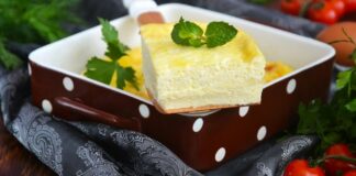 Пишний омлет без молока: рецепт найсмачнішої страви з яєць - today.ua