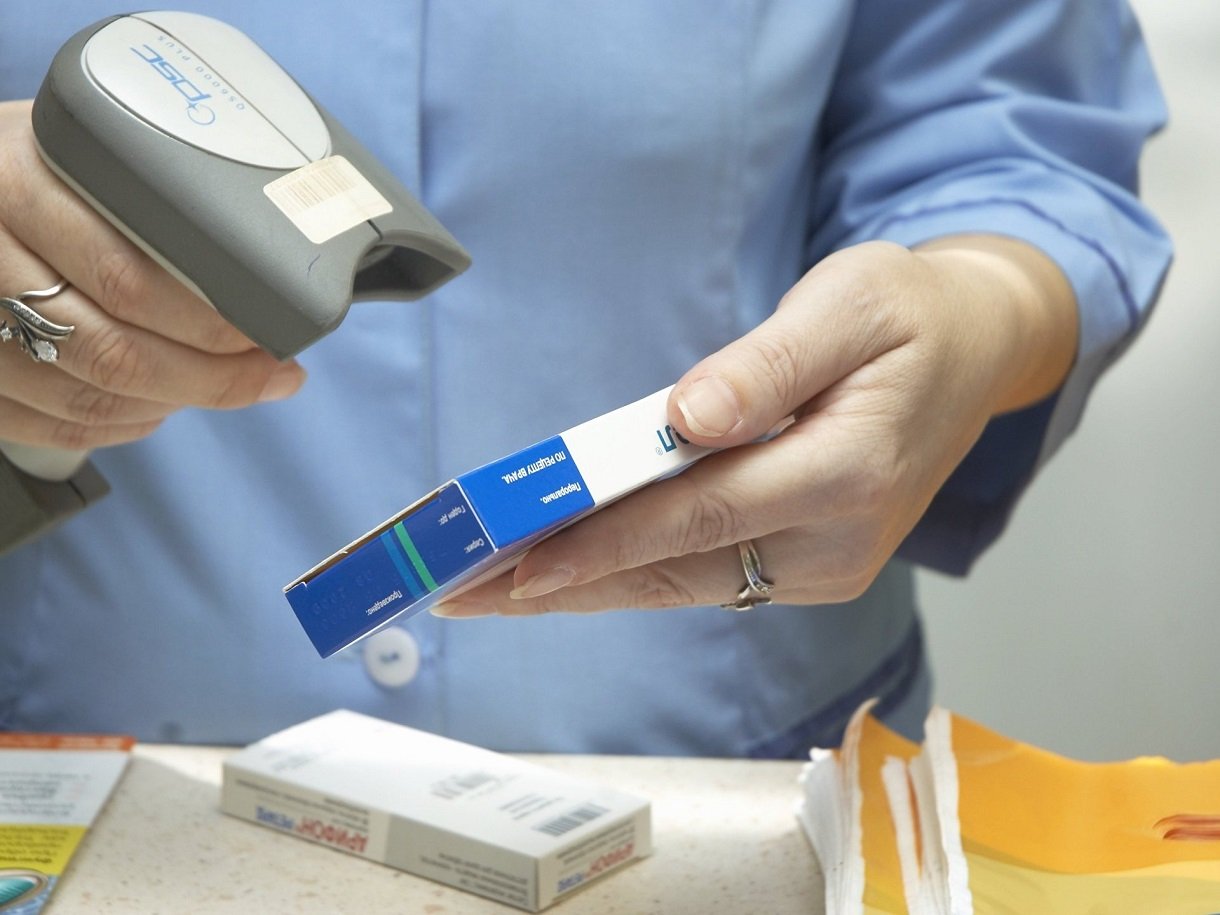 В Україні заборонять продаж ліків дітям та підліткам