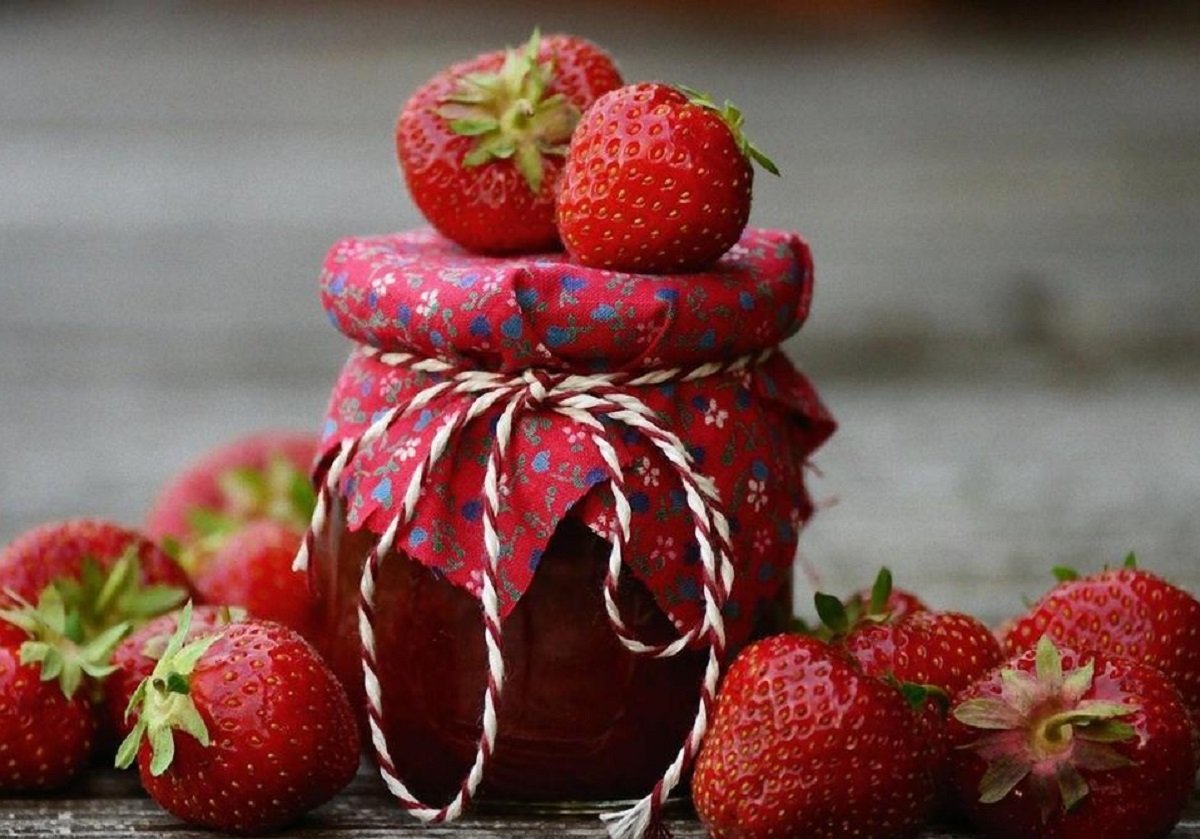 Неблагоприятные погодные условия: Украинцев готовят к значительному повышению цен на сахар - today.ua