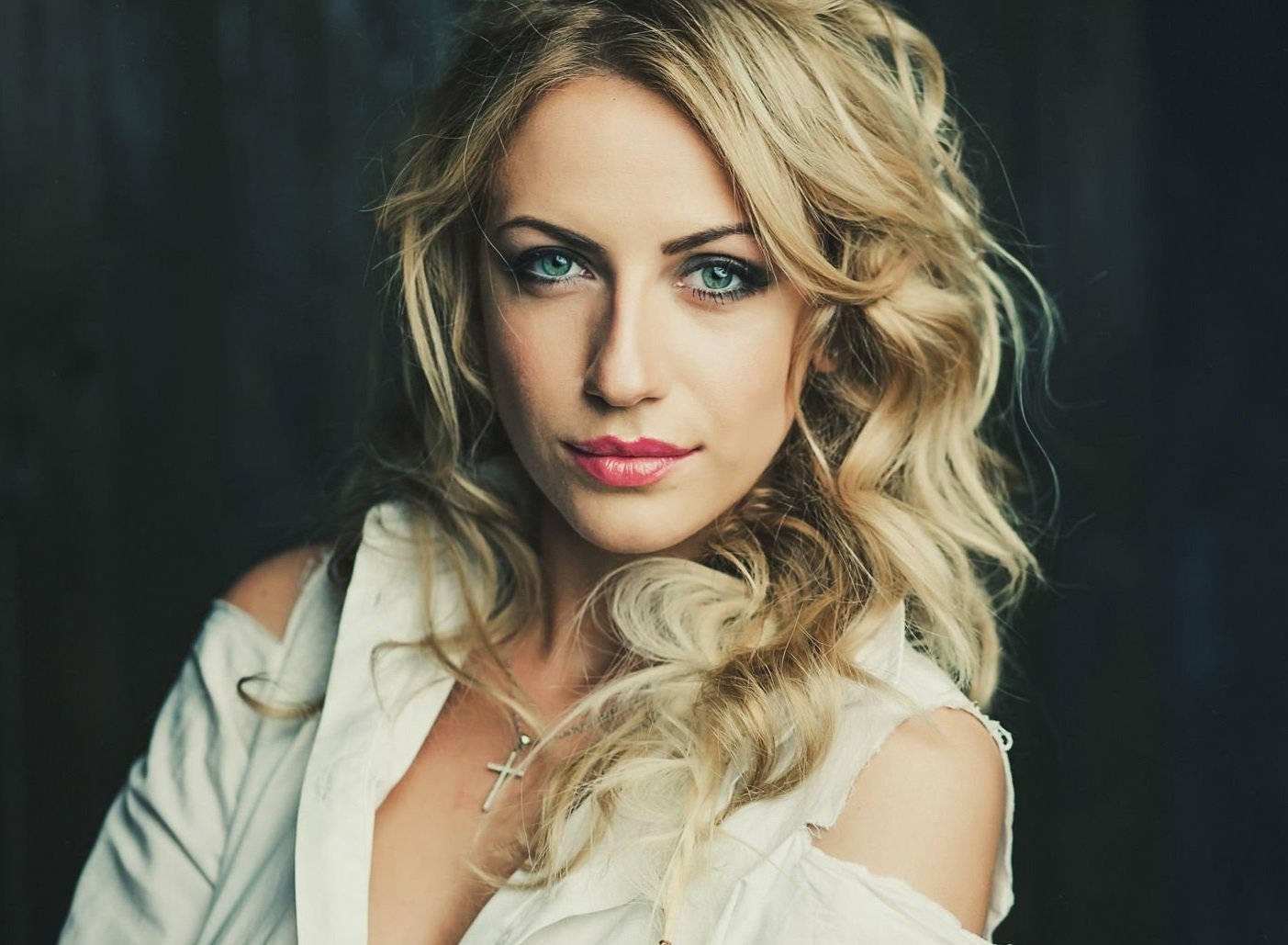 Леся Никитюк после пластических операций стала похожа на Повалий - today.ua