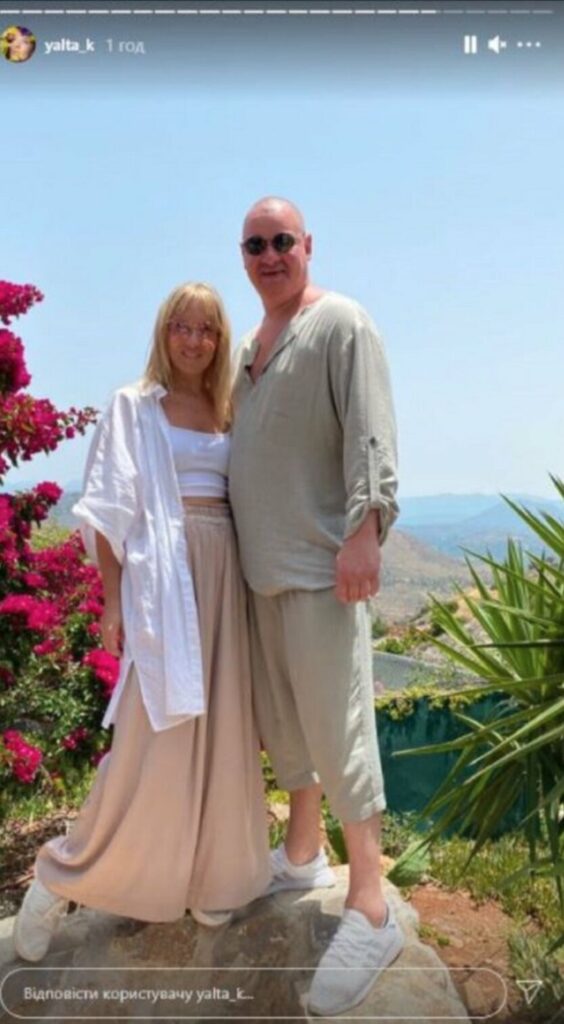 Євген Кошовий з дружиною спробували екзотичну страву на відпочинку у Греції