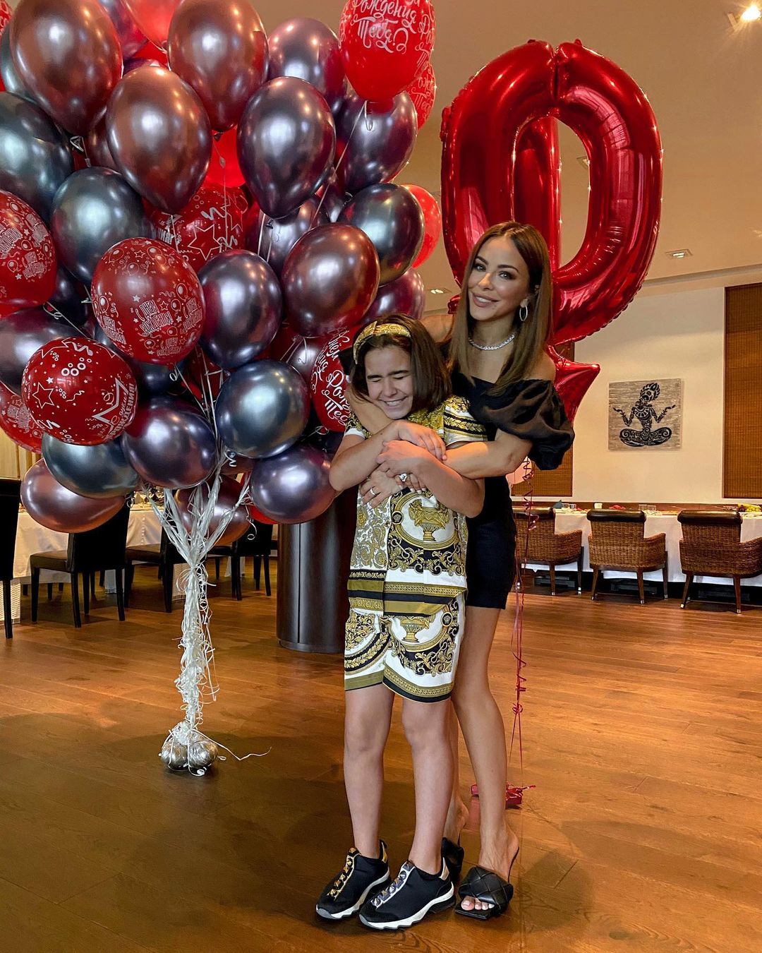 Ани Лорак с бывшим мужем закатили шумную вечеринку в честь 10-летия дочери Софии