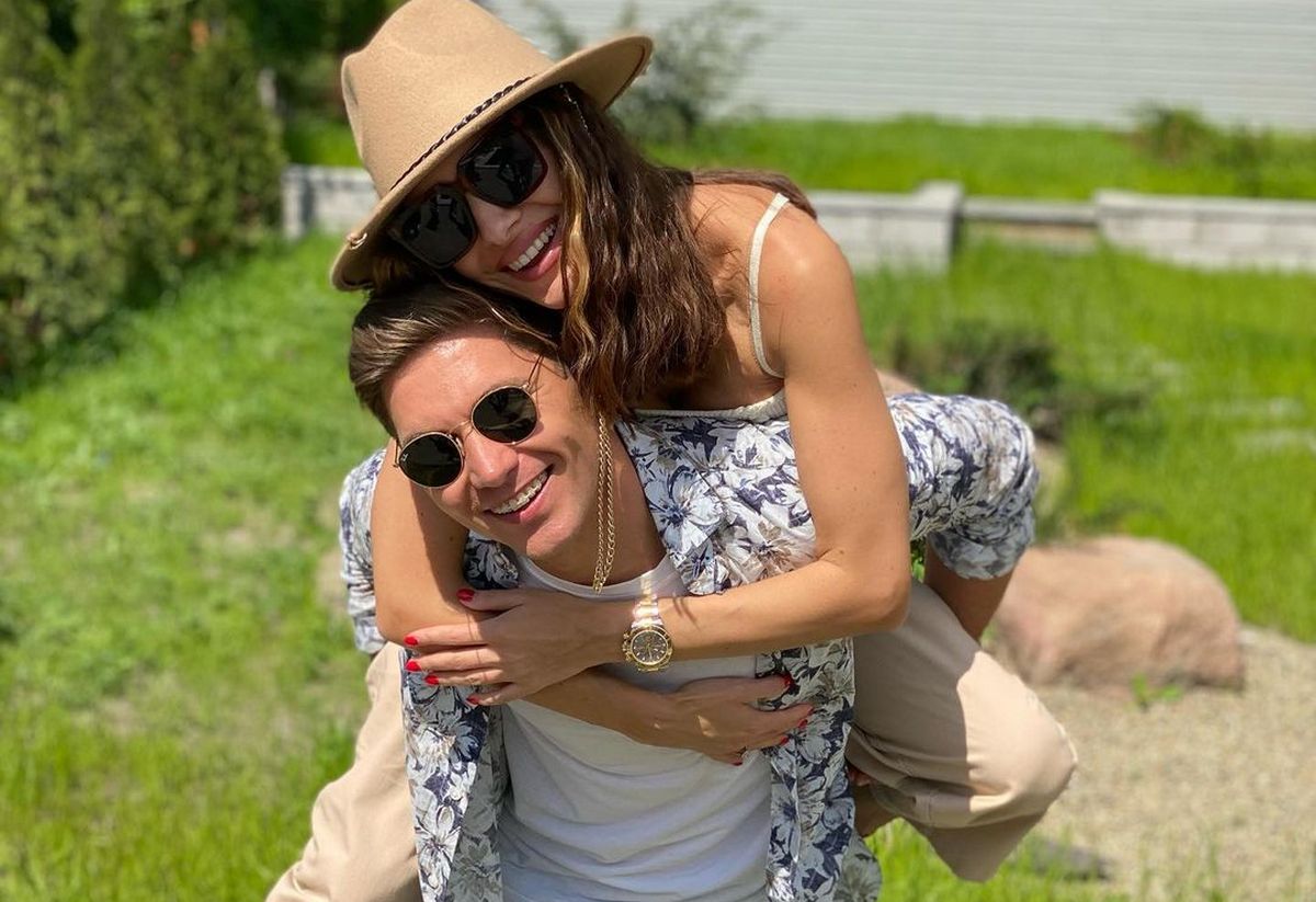 Владимир Остапчук увез жену в романтический отпуск в Черногорию - today.ua