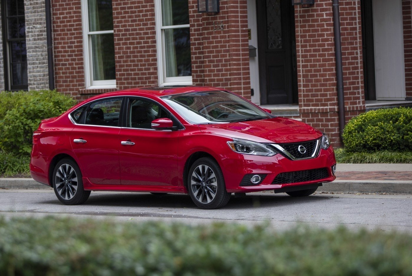 У Nissan Sentra виявили проблему з рульовим керуванням