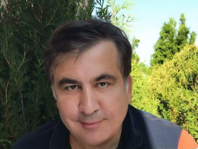 В Сети появилось фото истощенного и больного Михеила Саакашвили: политик похудел на 42 килограмма - today.ua