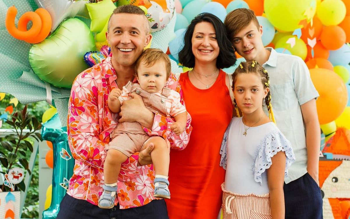 Спасать детей!: жена Сергея Бабкина рассказала, как убегала из Украины - today.ua