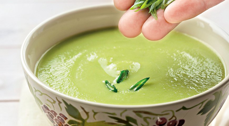 Суп-пюре з кабачків: простий рецепт сезонної альтернативи борщу