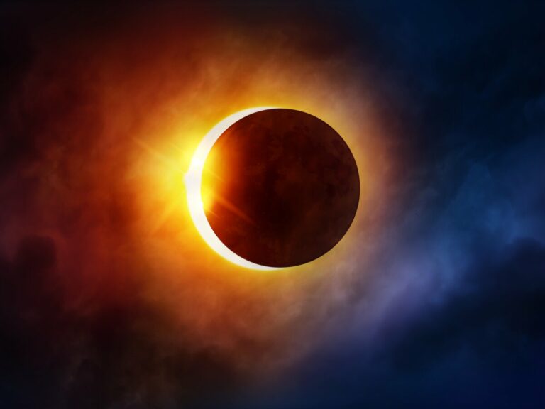 Українці зможуть спостерігати унікальне сонячне затемнення: де і о котрій годині розпочнеться - today.ua