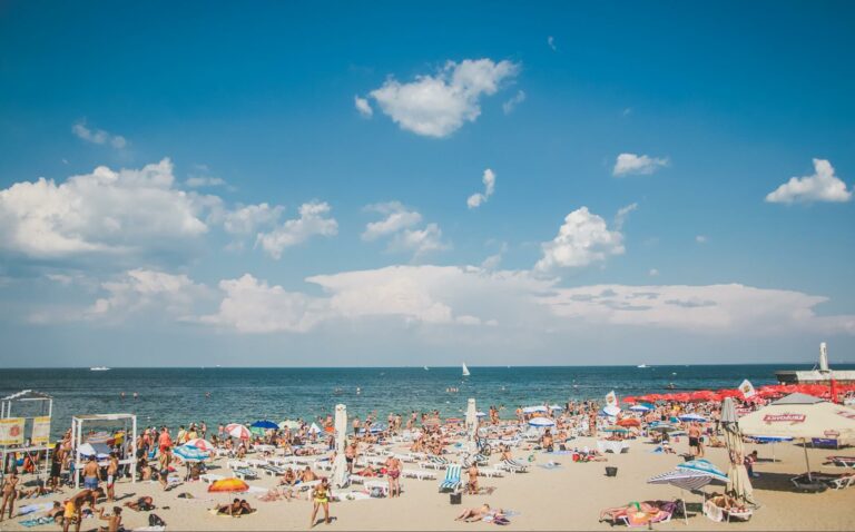 Прогноз погоди на курортах України: синоптики розповіли, де і скільки протримається пекельна спека - today.ua
